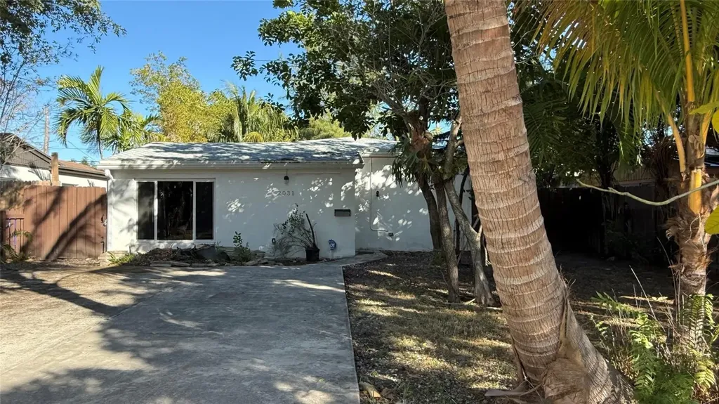 2031 NE 180th Street North Miami Beach FL 33162