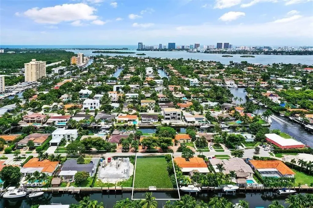 13080 Coronado Terrace North Miami FL 33181