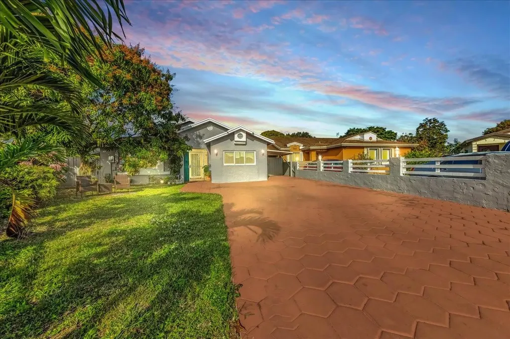 11521 SW 175th Street Miami FL 33157