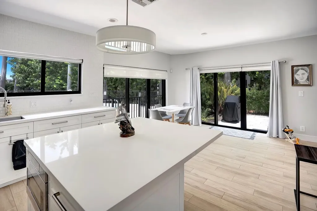 1121 Bel Air Drive Highland Beach FL 33487