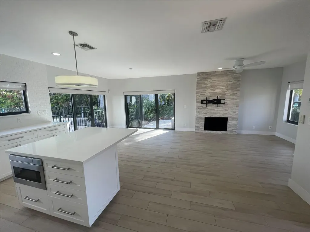 1121 Bel Air Drive Highland Beach FL 33487