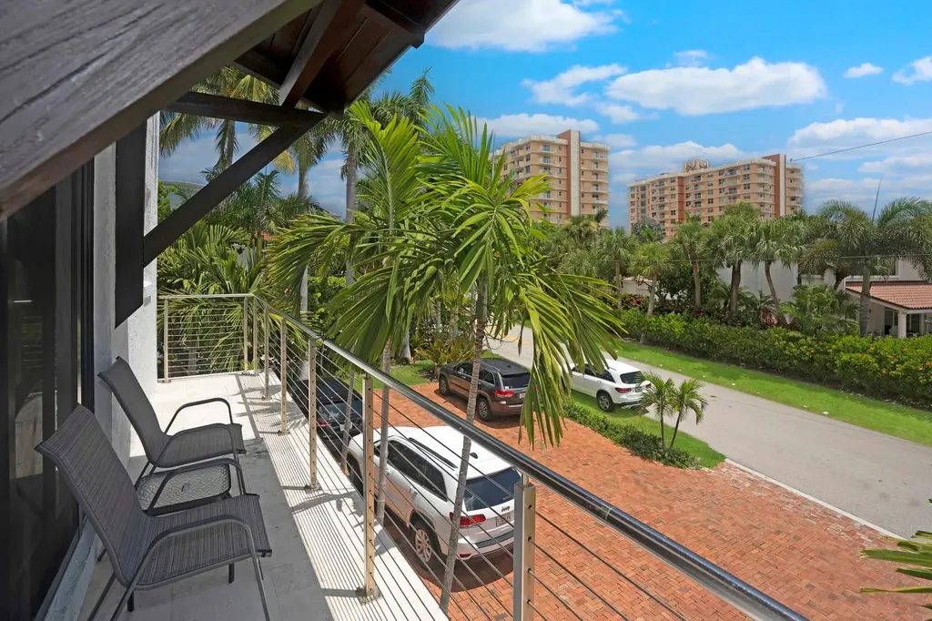 1121 Bel Air Drive Highland Beach FL 33487