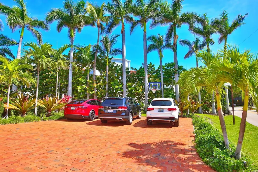 1121 Bel Air Drive Highland Beach FL 33487