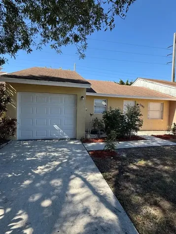 5595 Kimberton Way Lake Worth FL 33463