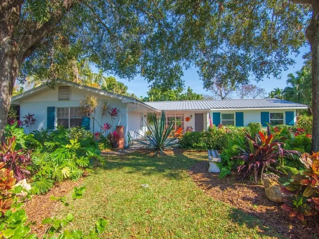 1106 21st Court Vero Beach FL 32960
