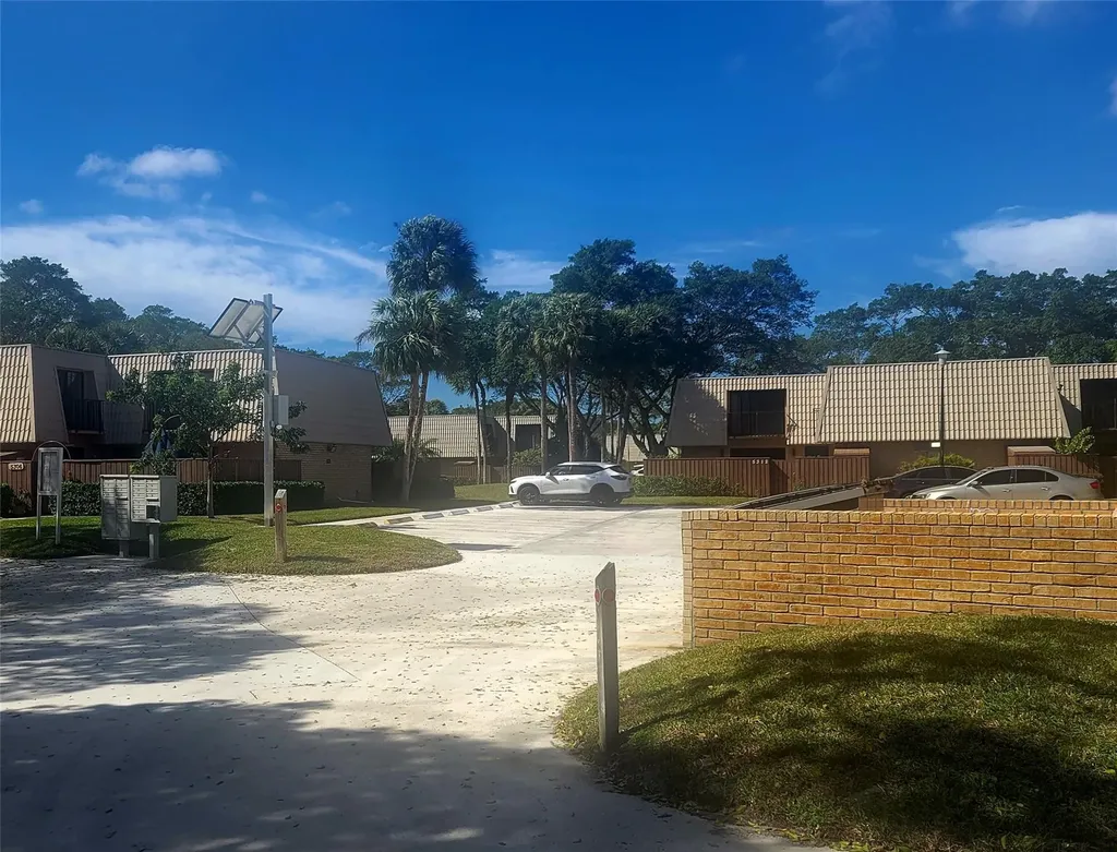 5321 53rd Way West Palm Beach FL 33409
