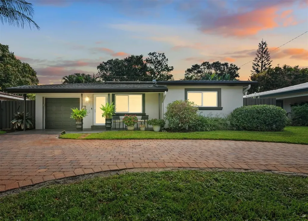 4780 NE 7th Avenue Oakland Park FL 33334
