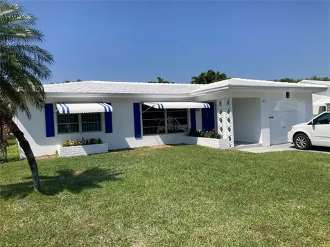 2511 N Cypress Road Pompano Beach FL 33064