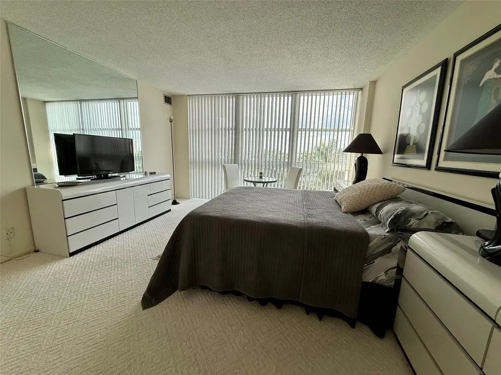 2841 N Ocean Boulevard Fort Lauderdale FL 33308