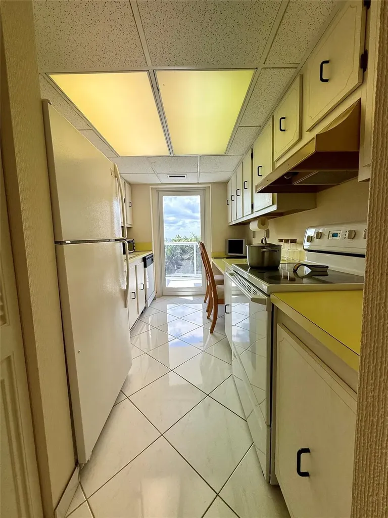 2841 N Ocean Boulevard Fort Lauderdale FL 33308