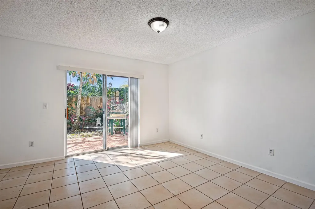 10845 NW 46th Drive Coral Springs FL 33076