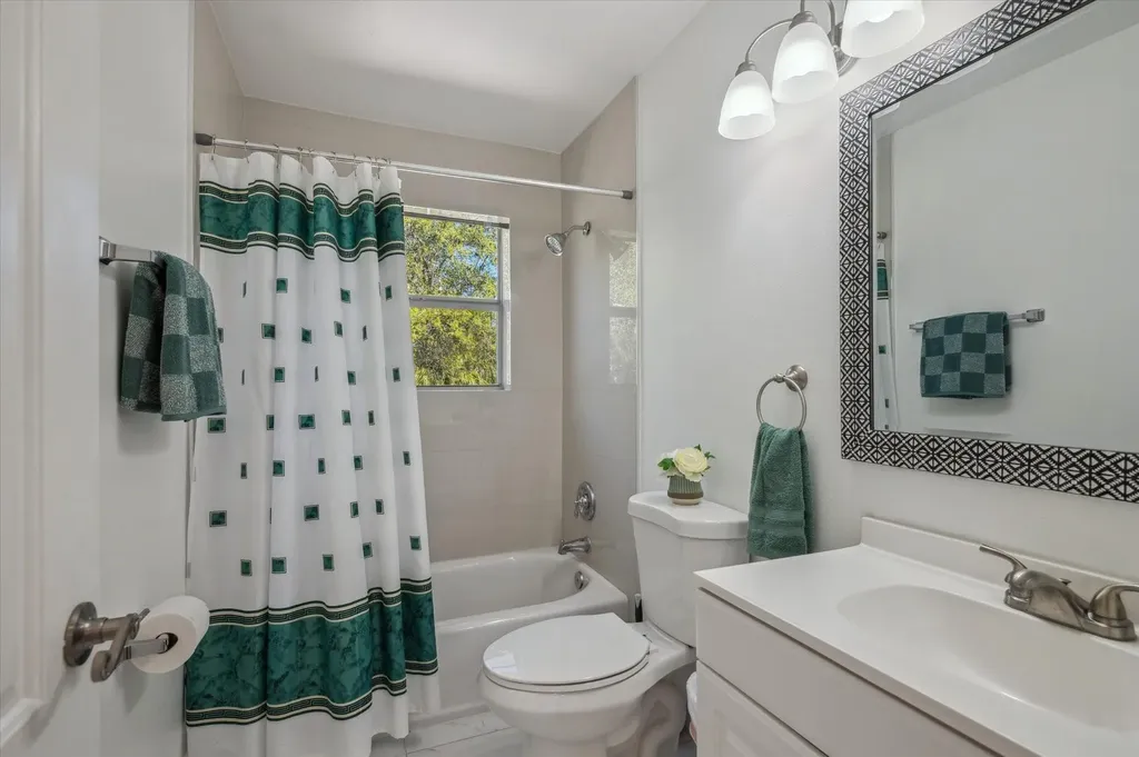 10845 NW 46th Drive Coral Springs FL 33076