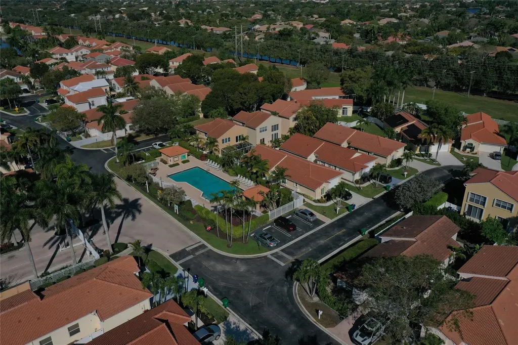 10845 NW 46th Drive Coral Springs FL 33076