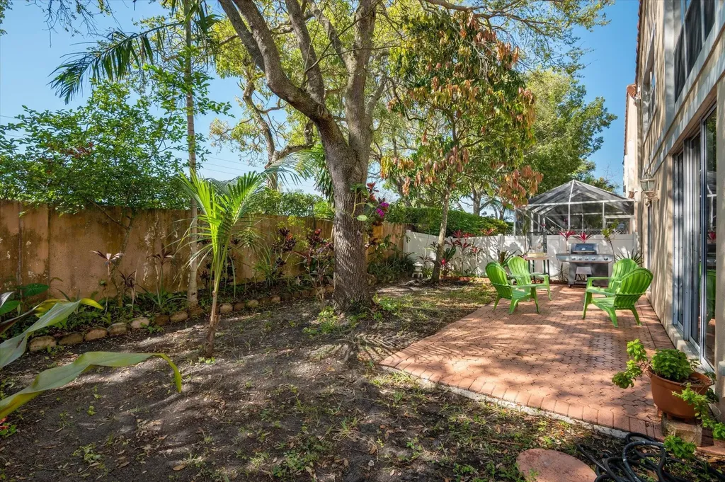 10845 NW 46th Drive Coral Springs FL 33076