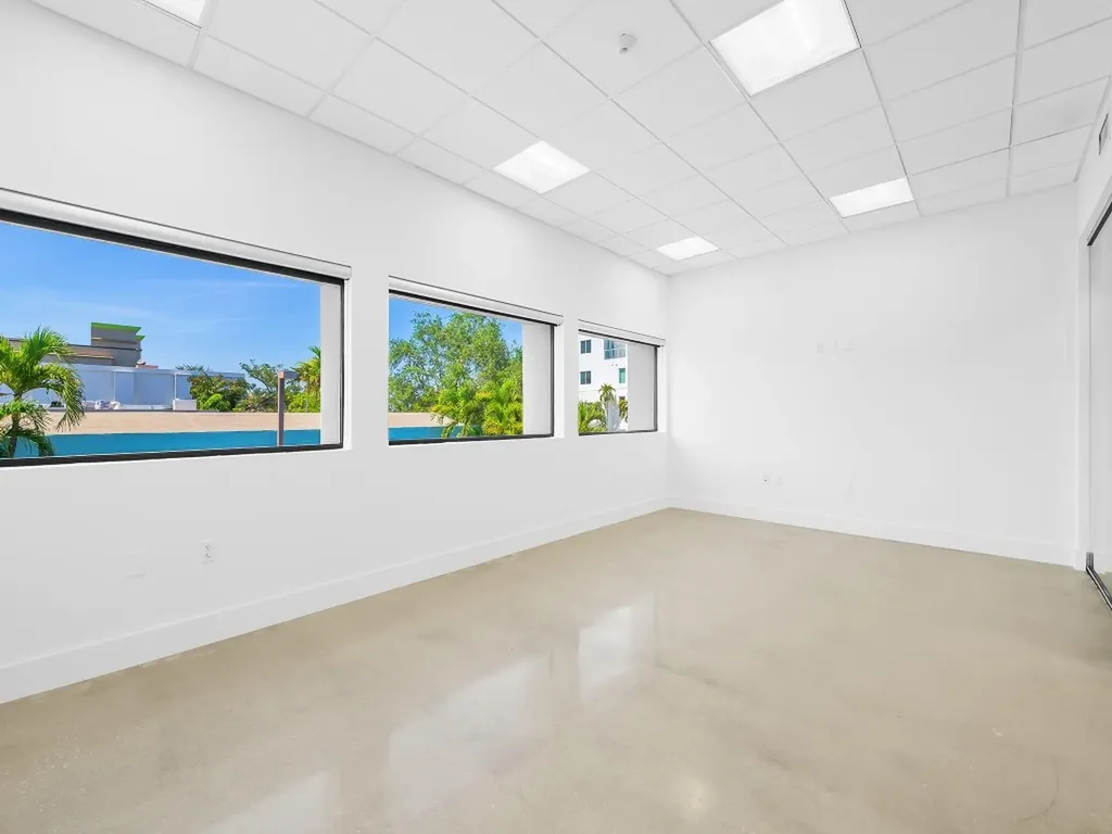 707 NE 3rd Avenue Fort Lauderdale FL 33304