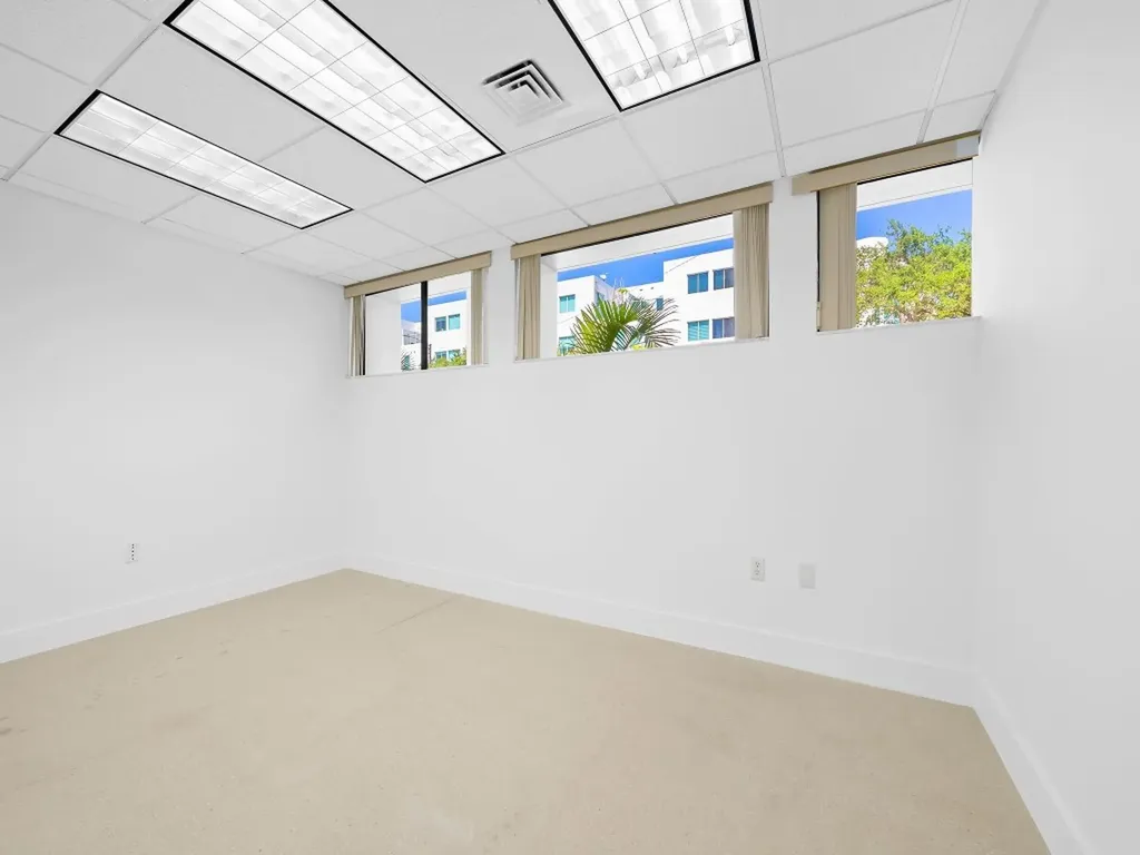 707 NE 3rd Avenue Fort Lauderdale FL 33304