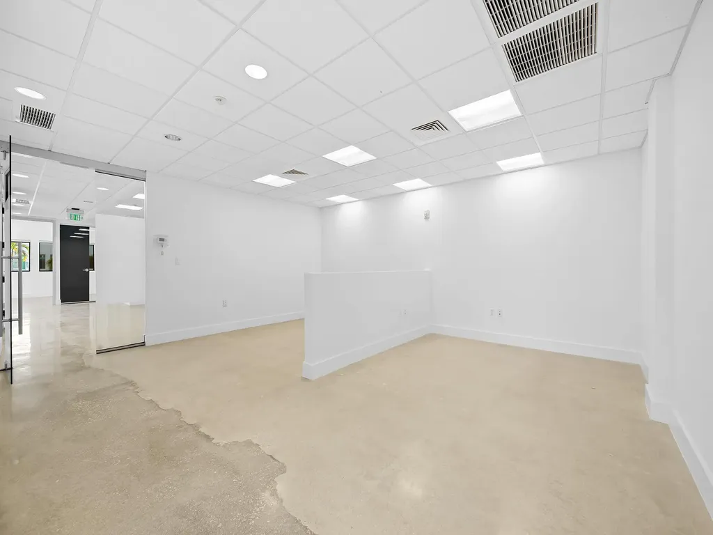 707 NE 3rd Avenue Fort Lauderdale FL 33304