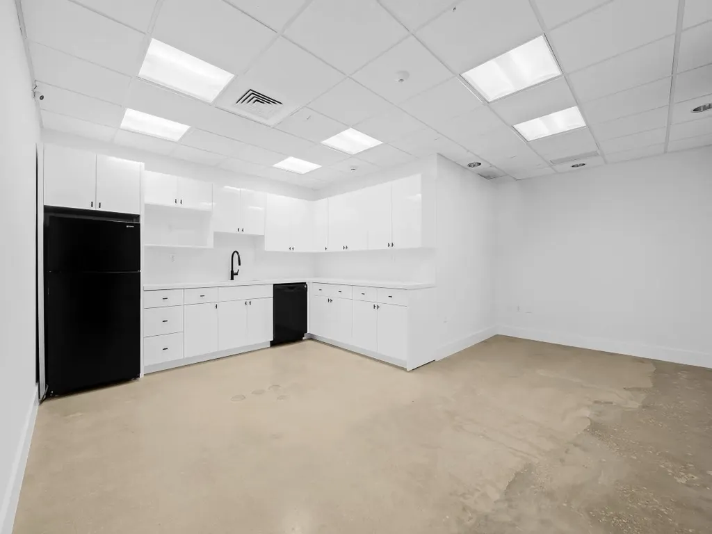 707 NE 3rd Avenue Fort Lauderdale FL 33304