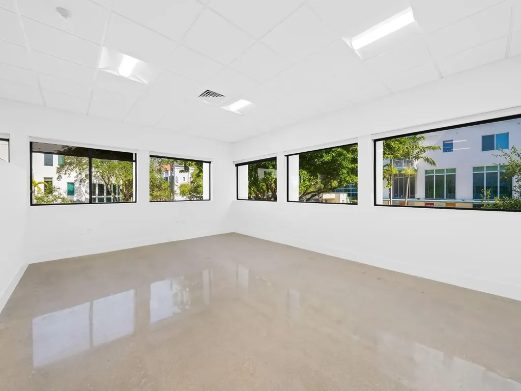 707 NE 3rd Avenue Fort Lauderdale FL 33304