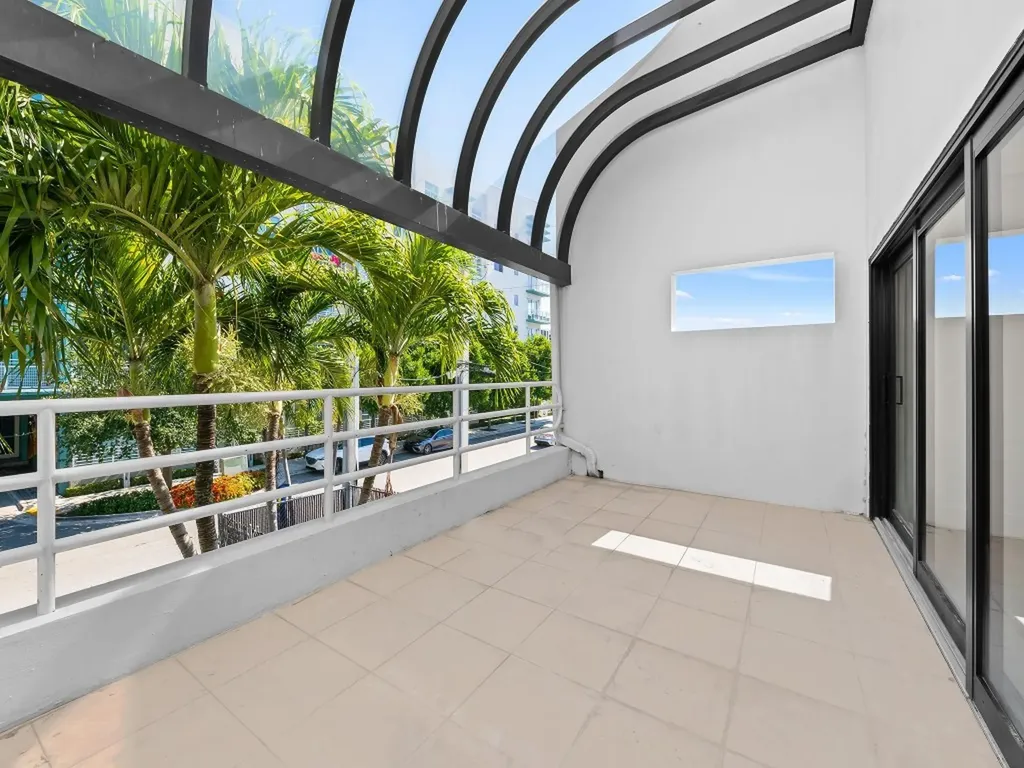707 NE 3rd Avenue Fort Lauderdale FL 33304