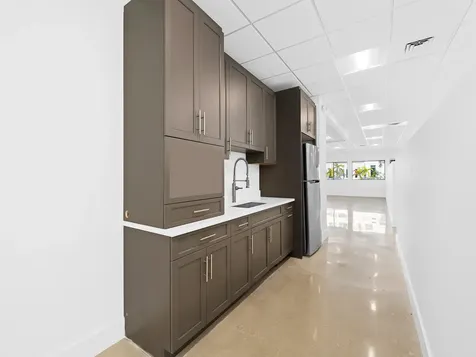 707 NE 3rd Avenue Fort Lauderdale FL 33304