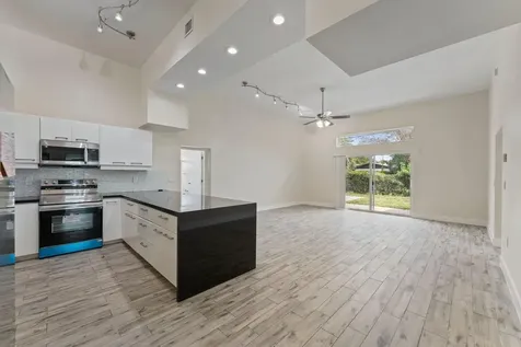 4620 NE 18 Avenue Pompano Beach FL 33064