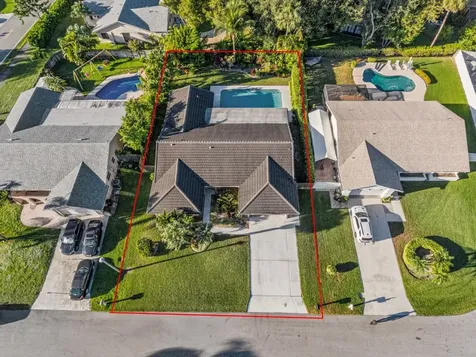 3937 NW 22nd Street Coconut Creek FL 33066