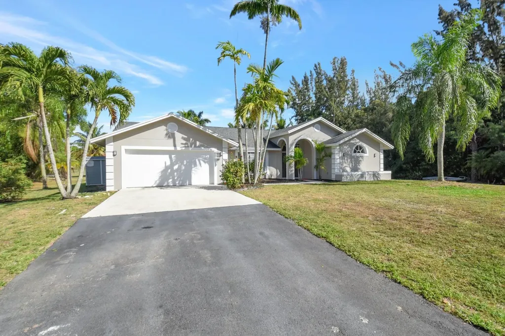 18725 W Sycamore Loxahatchee FL 33470