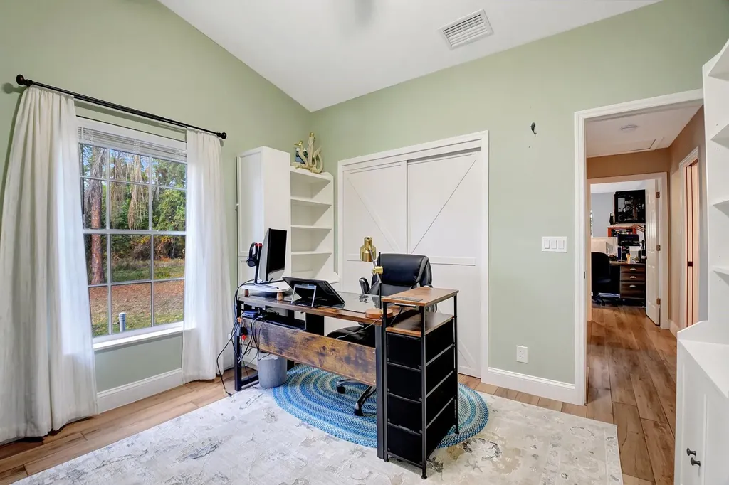 18725 W Sycamore Loxahatchee FL 33470
