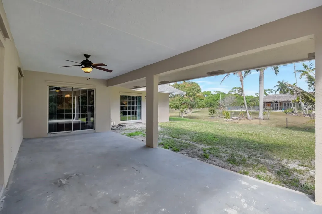 18725 W Sycamore Loxahatchee FL 33470