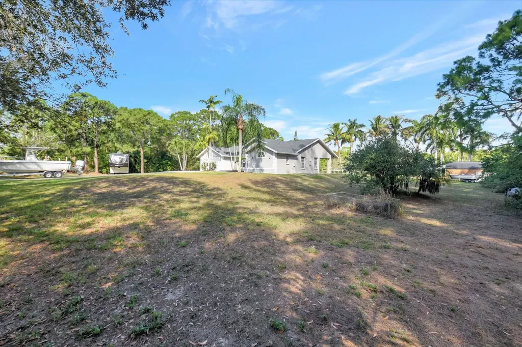 18725 W Sycamore Loxahatchee FL 33470