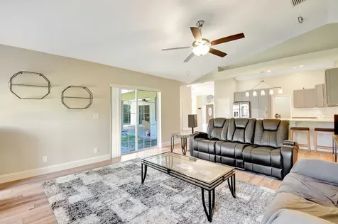 18725 W Sycamore Loxahatchee FL 33470