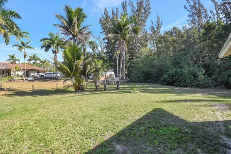 18725 W Sycamore Loxahatchee FL 33470