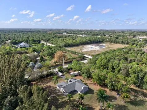 18725 W Sycamore Loxahatchee FL 33470