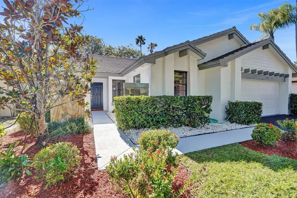 2183 Montpeliar Weston FL 33326