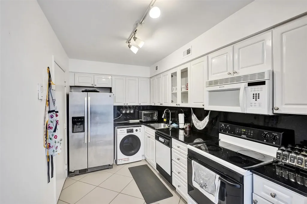 6770 Indian Creek Drive Miami Beach FL 33141
