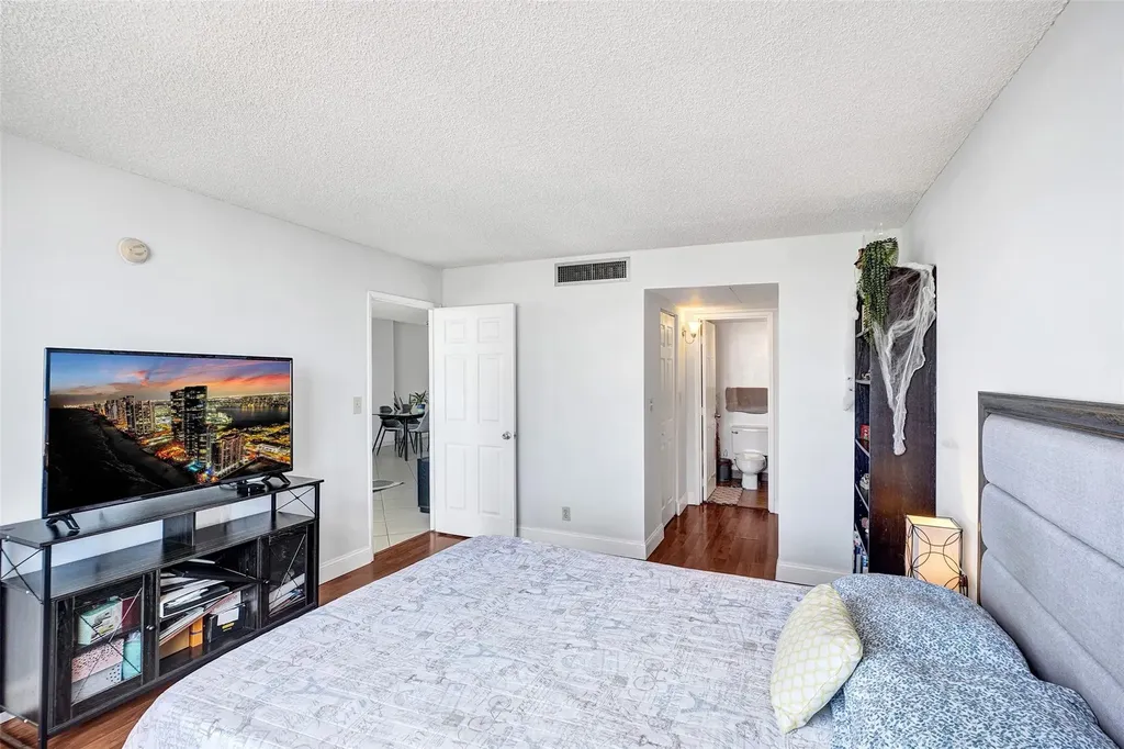 6770 Indian Creek Drive Miami Beach FL 33141