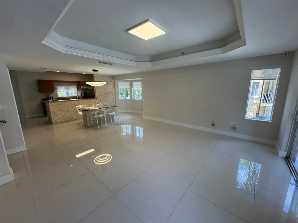 2710 NE 184th Terrace Aventura FL 33160