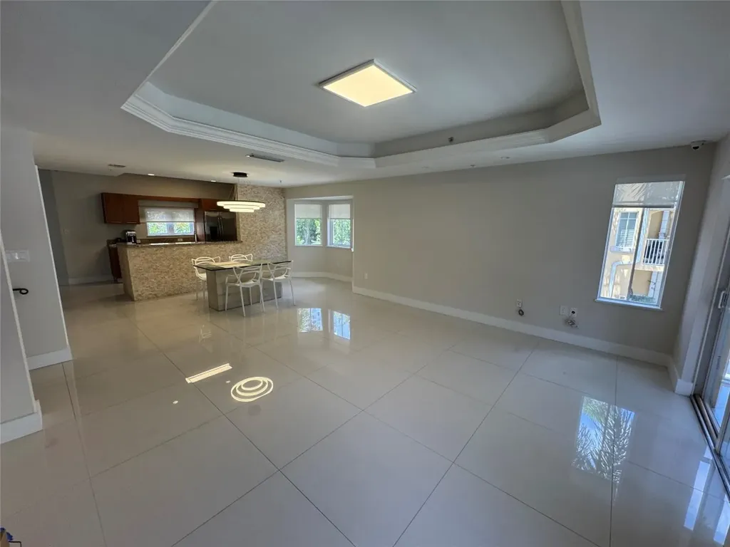 2710 NE 184th Terrace Aventura FL 33160