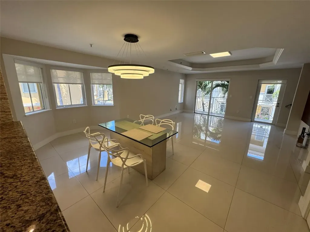 2710 NE 184th Terrace Aventura FL 33160