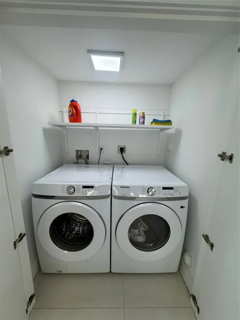 2710 NE 184th Terrace Aventura FL 33160