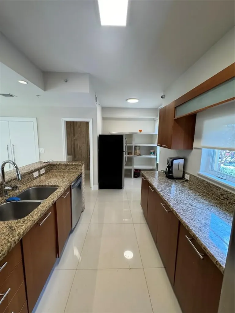 2710 NE 184th Terrace Aventura FL 33160
