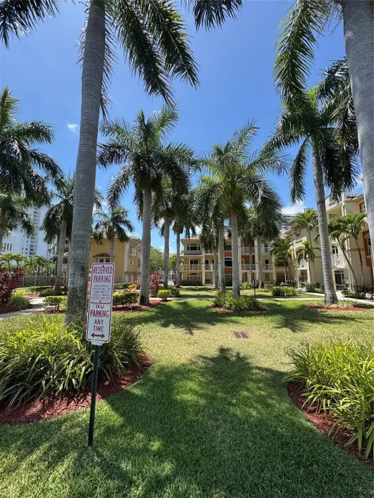 2710 NE 184th Terrace Aventura FL 33160