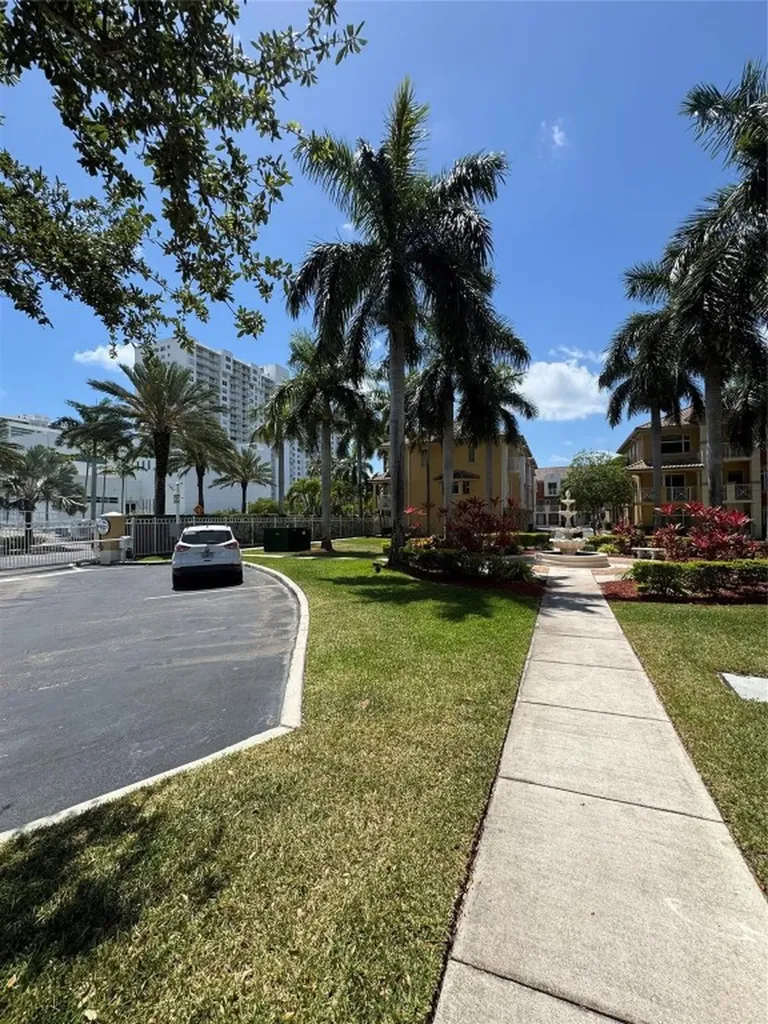 2710 NE 184th Terrace Aventura FL 33160