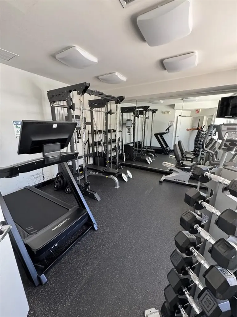 2710 NE 184th Terrace Aventura FL 33160