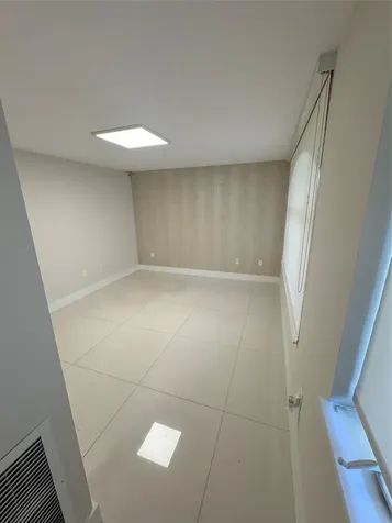 2710 NE 184th Terrace Aventura FL 33160