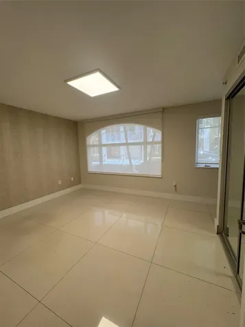 2710 NE 184th Terrace Aventura FL 33160