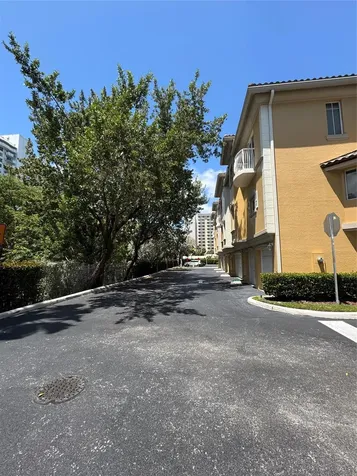 2710 NE 184th Terrace Aventura FL 33160
