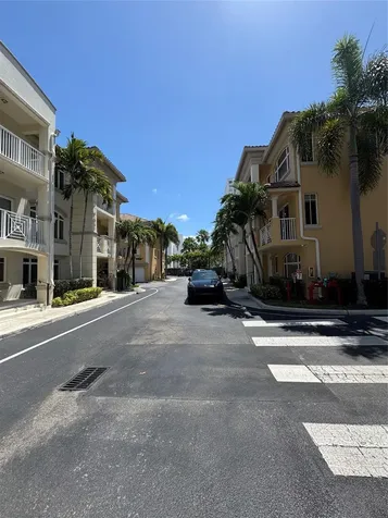 2710 NE 184th Terrace Aventura FL 33160