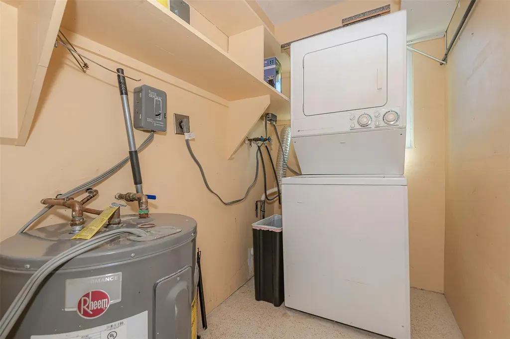321 SE 1st Avenue Pompano Beach FL 33060